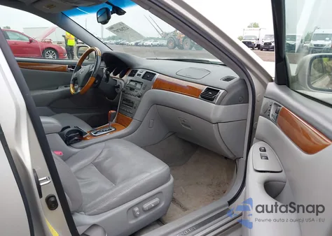 2005 Lexus Es 330 из США, поврежденный, VIN JTHBA30G155136618